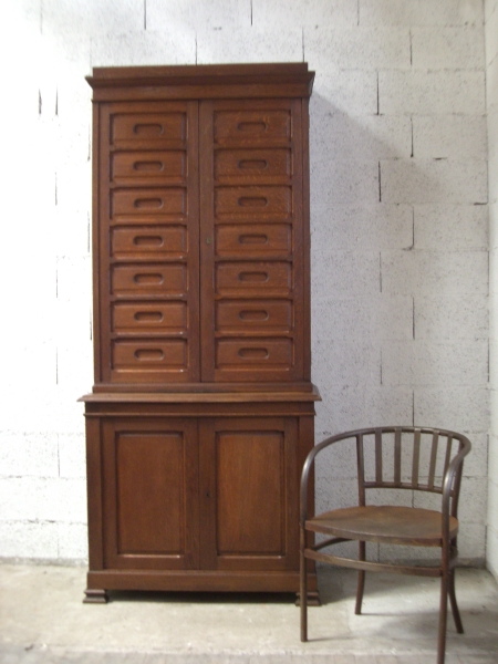 Vintage Oak Multi-Shelf Cabinet (in 2 parts) 64-3